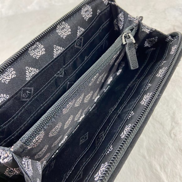 Vera Bradley | Snow Lotus RFID Georgia Wallet - Picture 3 of 5